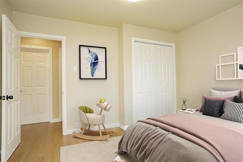 591 Church Ave, Winnipeg, MB - Indoor Photo Showing Bedroom