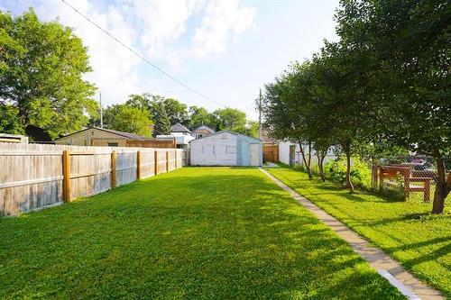 591 Church Ave, Winnipeg, MB - Outdoor