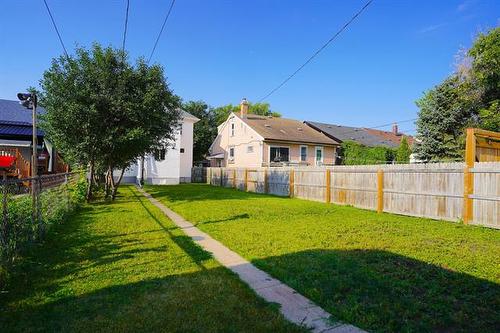591 Church Ave, Winnipeg, MB - Outdoor