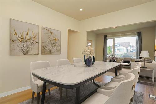 591 Church Ave, Winnipeg, MB - Indoor Photo Showing Dining Room