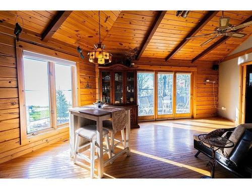 106 Island Avenue, Neebing, ON - Indoor