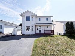 18 Alderberry Lane  St.John's, NL A1E 6A6