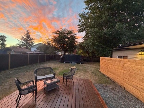 726 Bruce Ave, Nanaimo, BC 