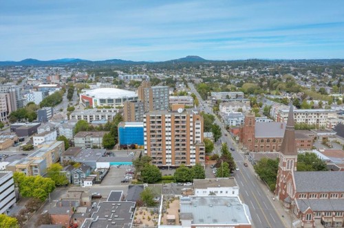#1005-1630 Quadra St  Victoria, BC V8W 3J5