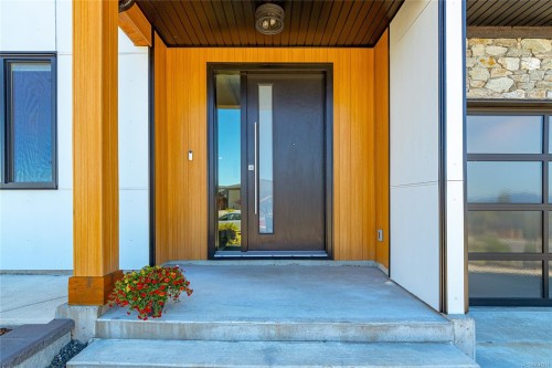 4701 Ambience Dr, Nanaimo, BC 