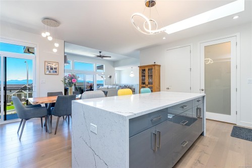 4701 Ambience Dr, Nanaimo, BC 