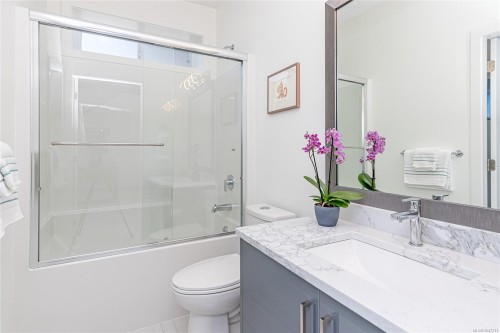 4701 Ambience Dr, Nanaimo, BC 