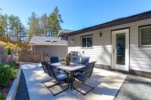 4701 Ambience Dr, Nanaimo, BC 