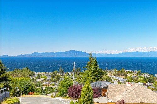 4701 Ambience Dr, Nanaimo, BC 