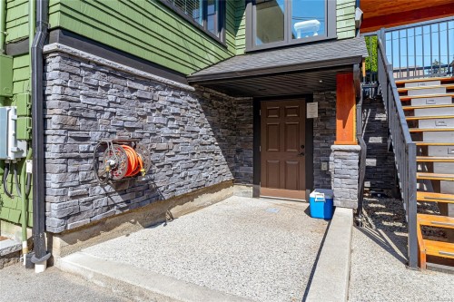 1232 Effingham St, Esquimalt, BC 