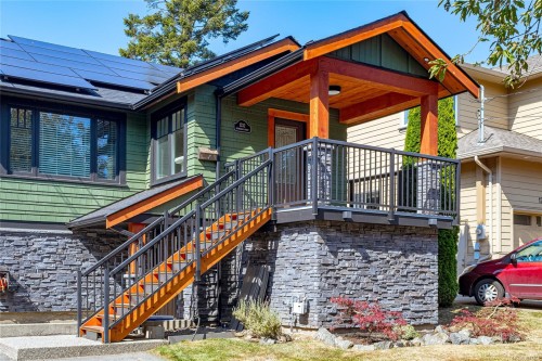 1232 Effingham St, Esquimalt, BC 