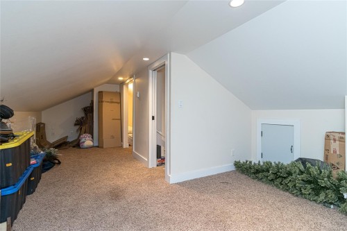 1232 Effingham St, Esquimalt, BC 
