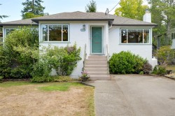 3835 Cumberland Rd  Saanich, BC V8P 3S1