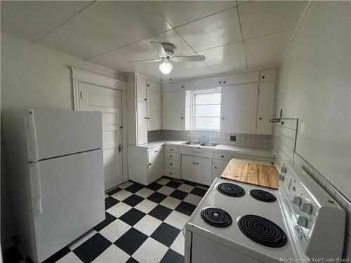 102-104 Lansdowne Ave, Saint John, NB - Indoor Photo Showing Kitchen With Double Sink