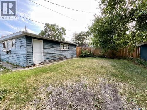 2255 Queen Street, Regina, SK - Outdoor