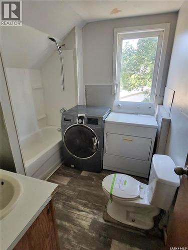 1179 Retallack Street, Regina, SK - Indoor Photo Showing Laundry Room