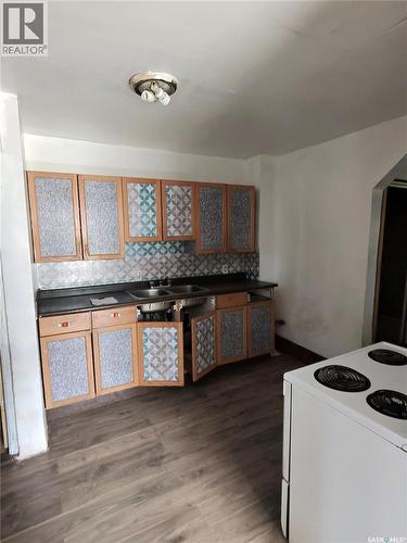 1179 Retallack Street, Regina, SK - Indoor Photo Showing Kitchen