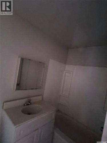 1179 Retallack Street, Regina, SK - Indoor Photo Showing Bathroom
