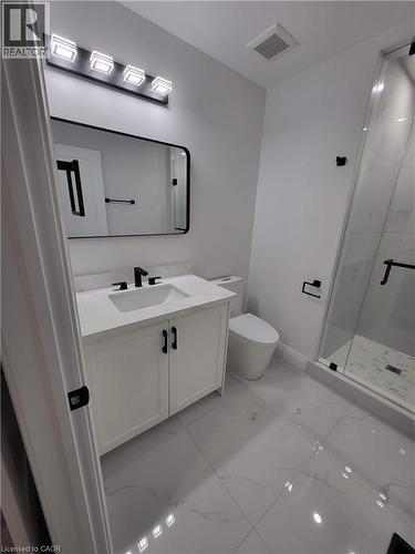 Unit 2 (upper level at rear, typical finish - 169 Fifth Avenue, Kitchener, ON - Indoor Photo Showing Bathroom