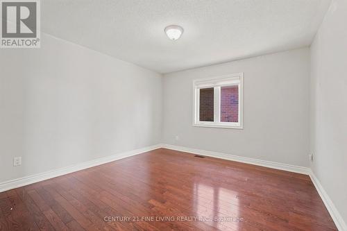 38 Eiffel Boulevard, Brampton, ON - Indoor Photo Showing Other Room