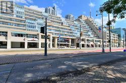 202E - 460 QUEENS QUAY W  Toronto, ON M5V 2Y4
