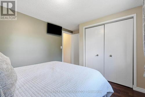 46 Andrews Drive, Mapleton, ON - Indoor Photo Showing Bedroom