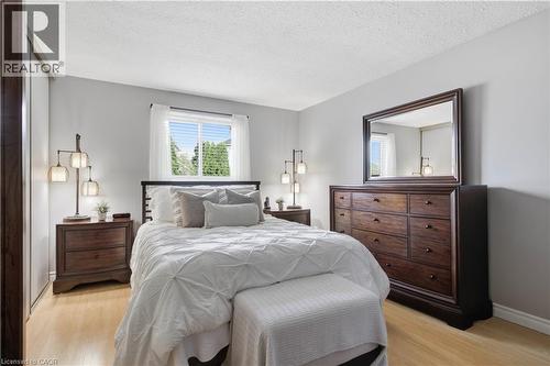 10 Macatee Place, Cambridge, ON - Indoor Photo Showing Bedroom