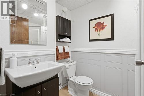 10 Macatee Place, Cambridge, ON - Indoor Photo Showing Bathroom