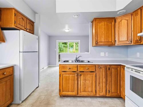 85 Armcrest Drive, Lower Sackville, NS - Indoor Photo Showing Kitchen With Double Sink