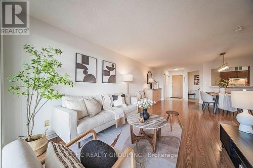417 - 175 Bamburgh Circle, Toronto, ON - Indoor Photo Showing Dining Room