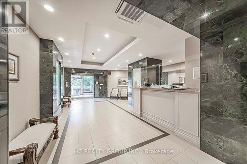 417 - 175 Bamburgh Circle, Toronto, ON - Indoor Photo Showing Bathroom