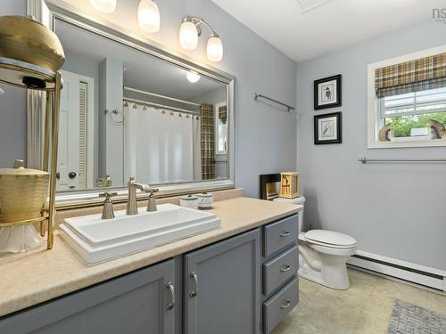 66 Backman Road, Bayswater, NS - Indoor Photo Showing Bathroom