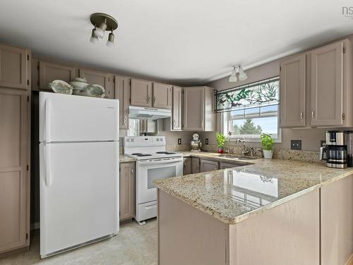 66 Backman Road, Bayswater, NS - Indoor Photo Showing Kitchen