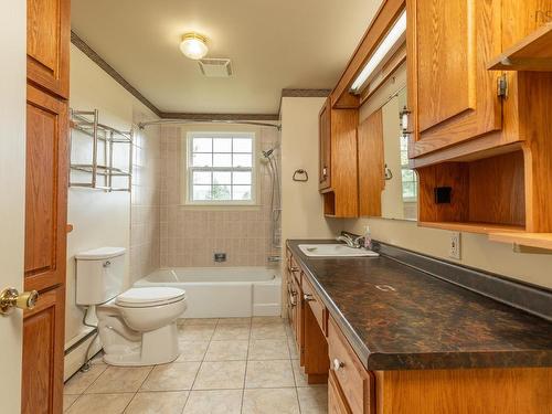 948 Highway 335, West Pubnico, NS - Indoor Photo Showing Bathroom