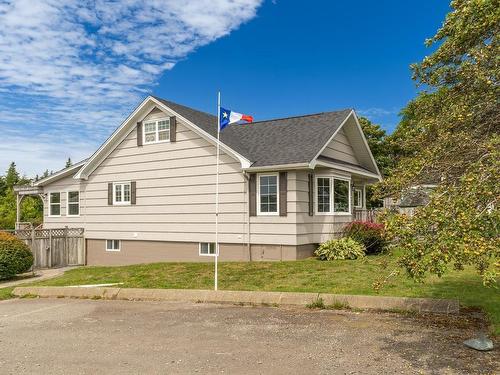 948 Highway 335, West Pubnico, NS - Outdoor