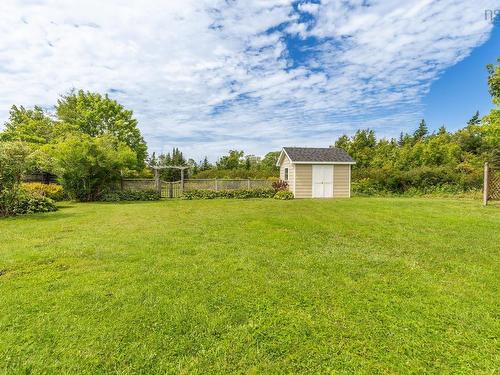 948 Highway 335, West Pubnico, NS - Outdoor