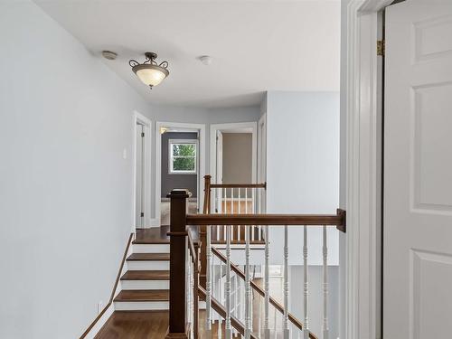 207 Cresthaven Drive, Halifax, NS - Indoor Photo Showing Other Room