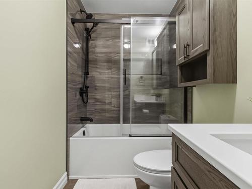 207 Cresthaven Drive, Halifax, NS - Indoor Photo Showing Bathroom