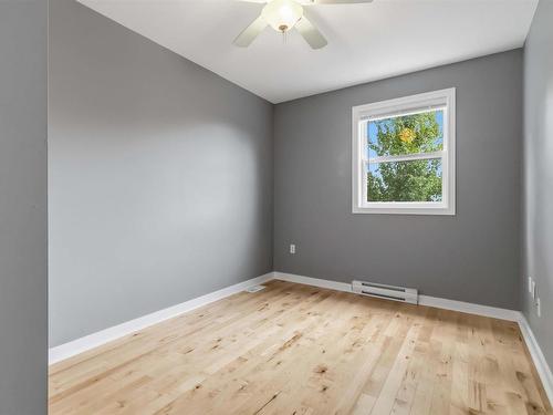 207 Cresthaven Drive, Halifax, NS - Indoor Photo Showing Other Room