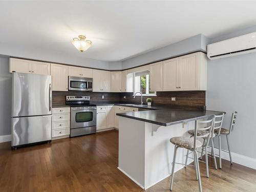 207 Cresthaven Drive, Halifax, NS - Indoor Photo Showing Kitchen