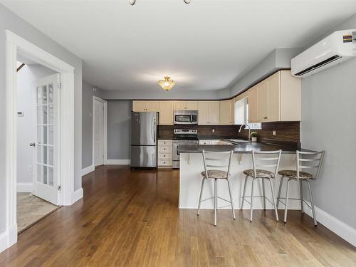 207 Cresthaven Drive, Halifax, NS - Indoor Photo Showing Kitchen