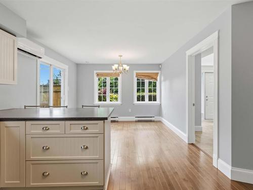 207 Cresthaven Drive, Halifax, NS - Indoor