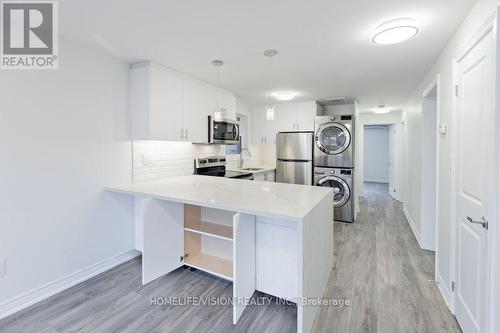 391 ROYAL YORK ROAD , Toronto, Ontario M8Y 2R4 3