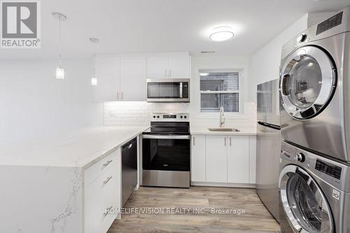 391 ROYAL YORK ROAD , Toronto, Ontario M8Y 2R4 4