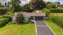 892 NORTH SHORE BOULEVARD W  Burlington, ON L7T 1A8