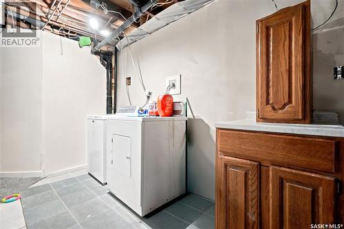 3300 Victoria Avenue, Regina, SK - Indoor Photo Showing Laundry Room