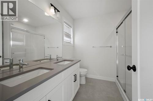 5116 E Simard Avenue, Regina, SK - Indoor Photo Showing Bathroom