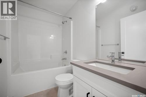 5116 E Simard Avenue, Regina, SK - Indoor Photo Showing Bathroom