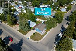 902 Steeves AVENUE  Saskatoon, SK S7L 5N4