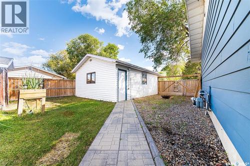 902 Steeves Avenue, Saskatoon, SK - Outdoor With Deck Patio Veranda With Exterior